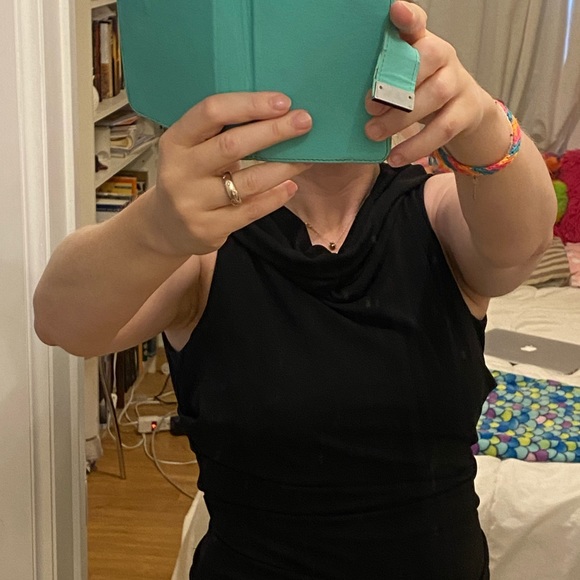 Black fitted dress - Picture 2 of 3